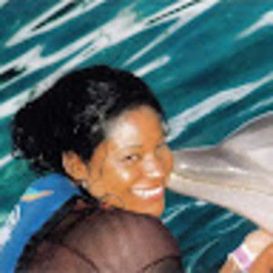 Meet your Posher, Dana